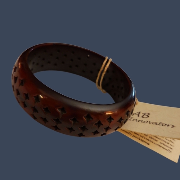 AB Innovators Jewelry - AB INNOVATORS Artisan Brown Star Cut-out Bangle Bracelet